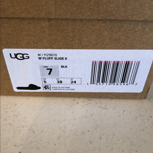 NWB UGG real lamb fur black fuzzy slippers size 7 - Picture 2 of 7